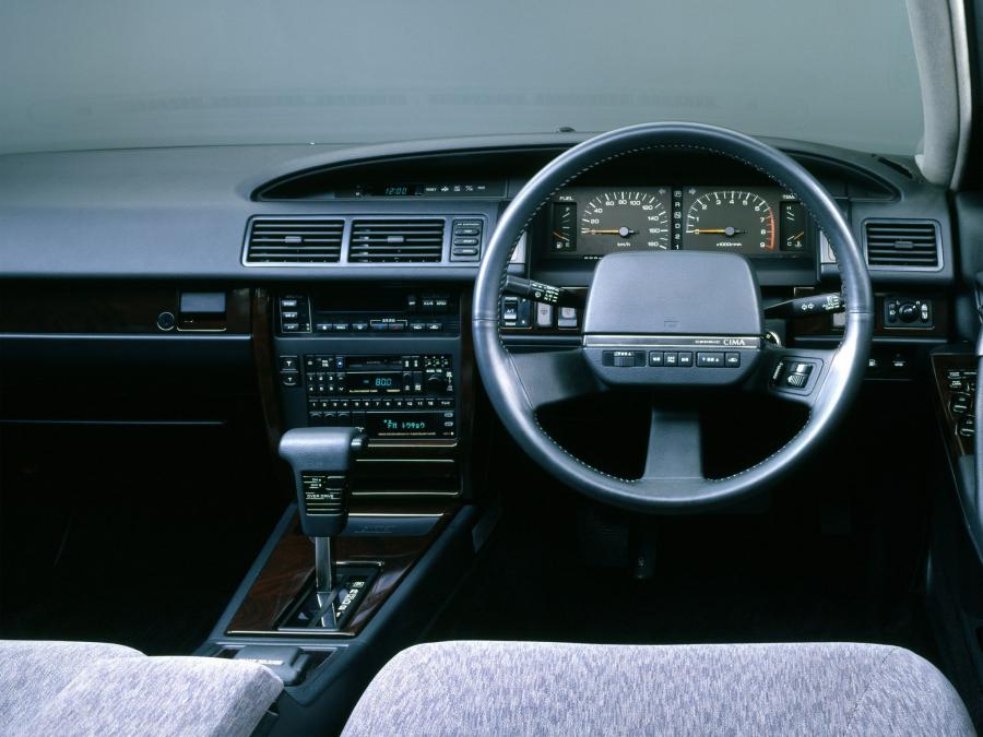  Nissan Cedric Cima 1988 года  (фото 12 из 21)